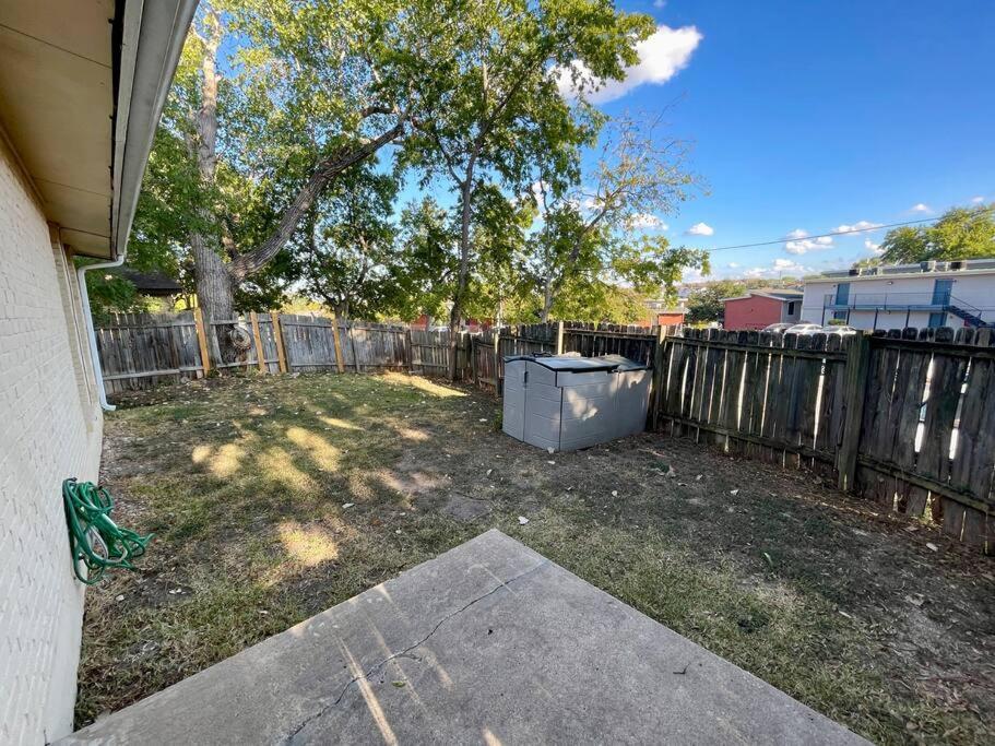 2br 2bath King House 5 Min To Dt! Apartment *